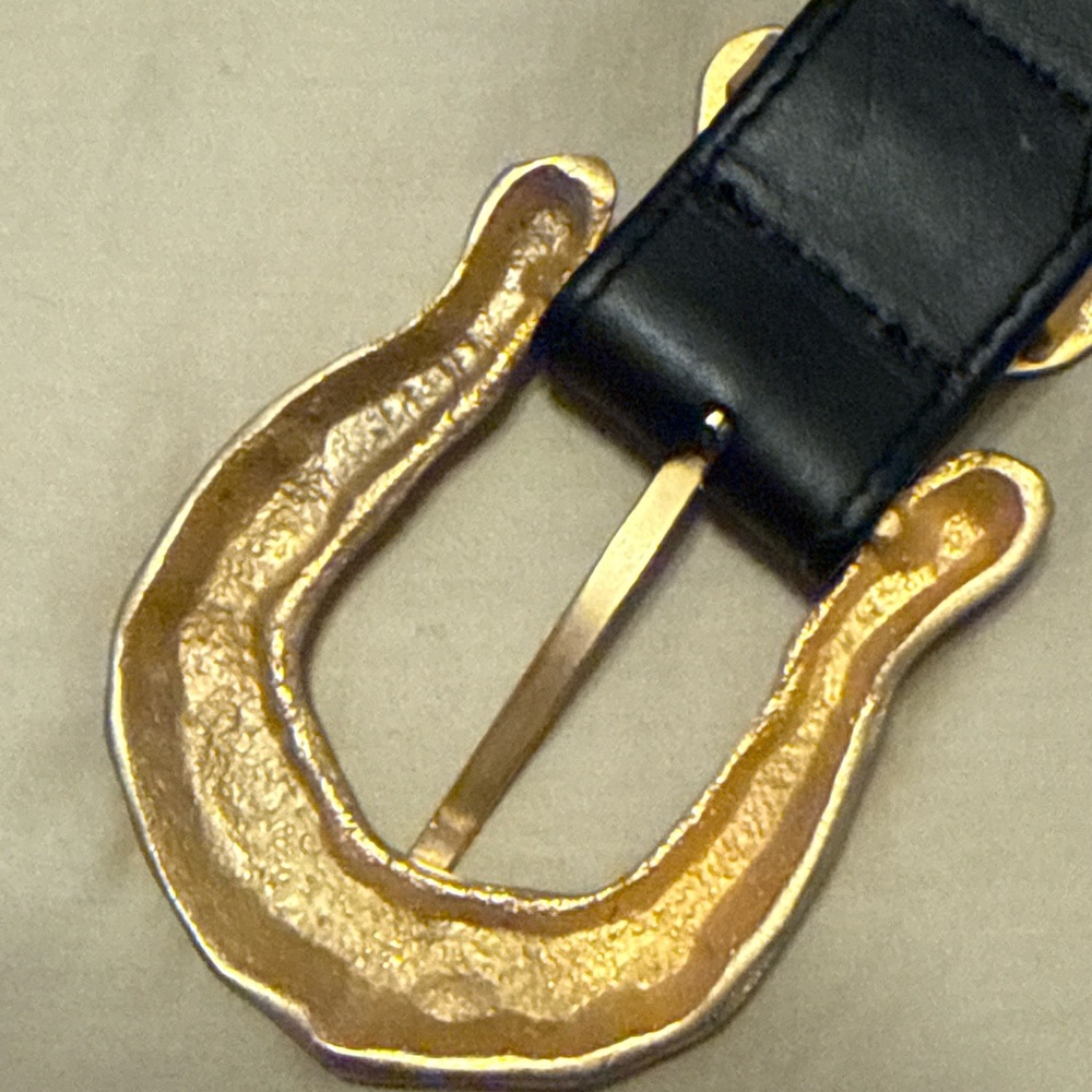 Vintage 80s Sculptural Gold Buckle Wide Black Leather Statement Belt – Power Era - Picture 7 of 16